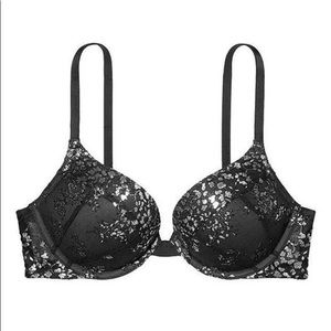 Sold! Victoria Secret 32A Bombshell Push-up